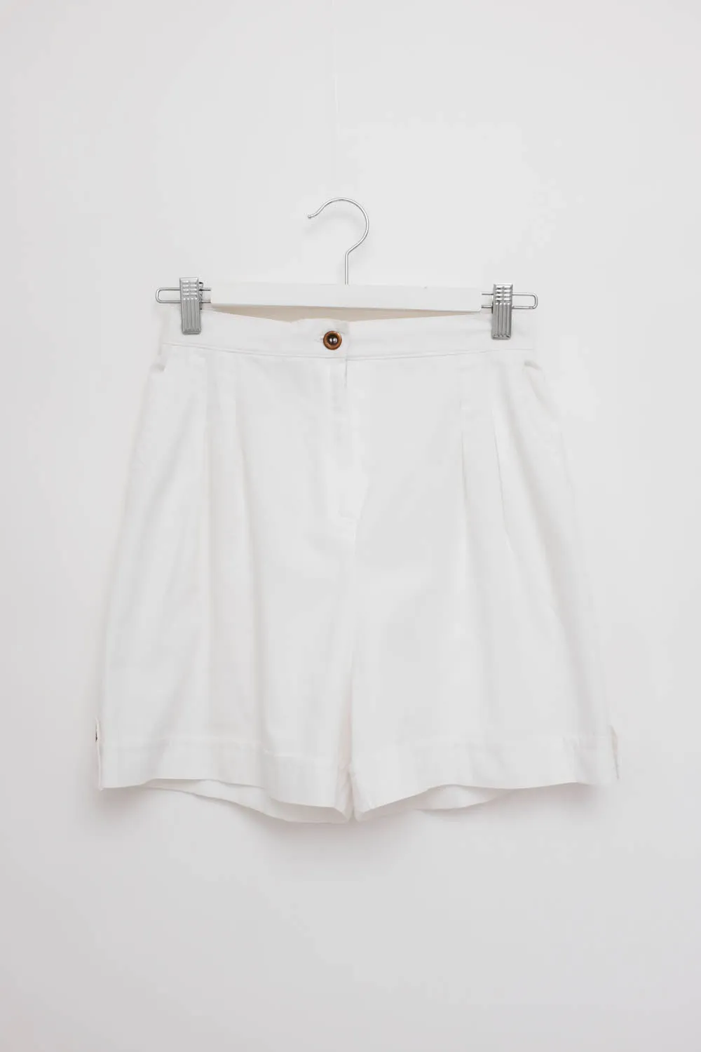 0034_PLEATED WHITE VINTAGE SHORTS