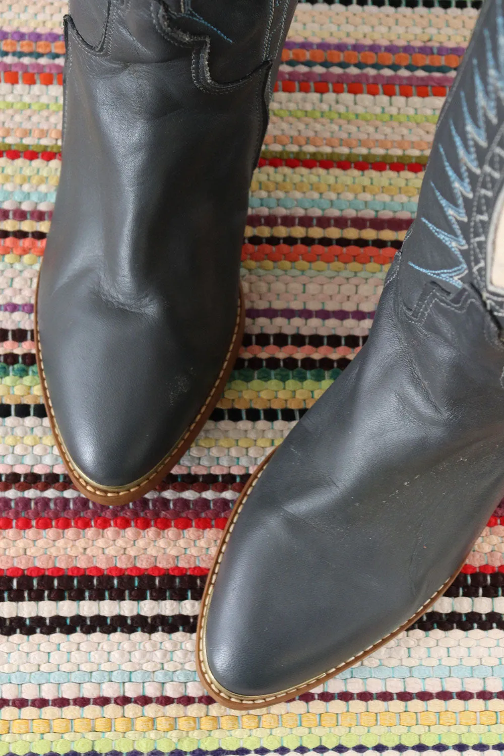 1970s Pewter Embroidered Leather Boots 6-6.5