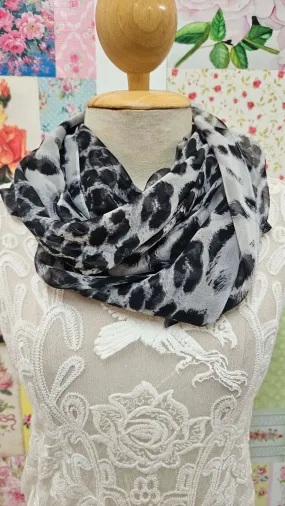 Black & White Chiffon Scarf SE0297