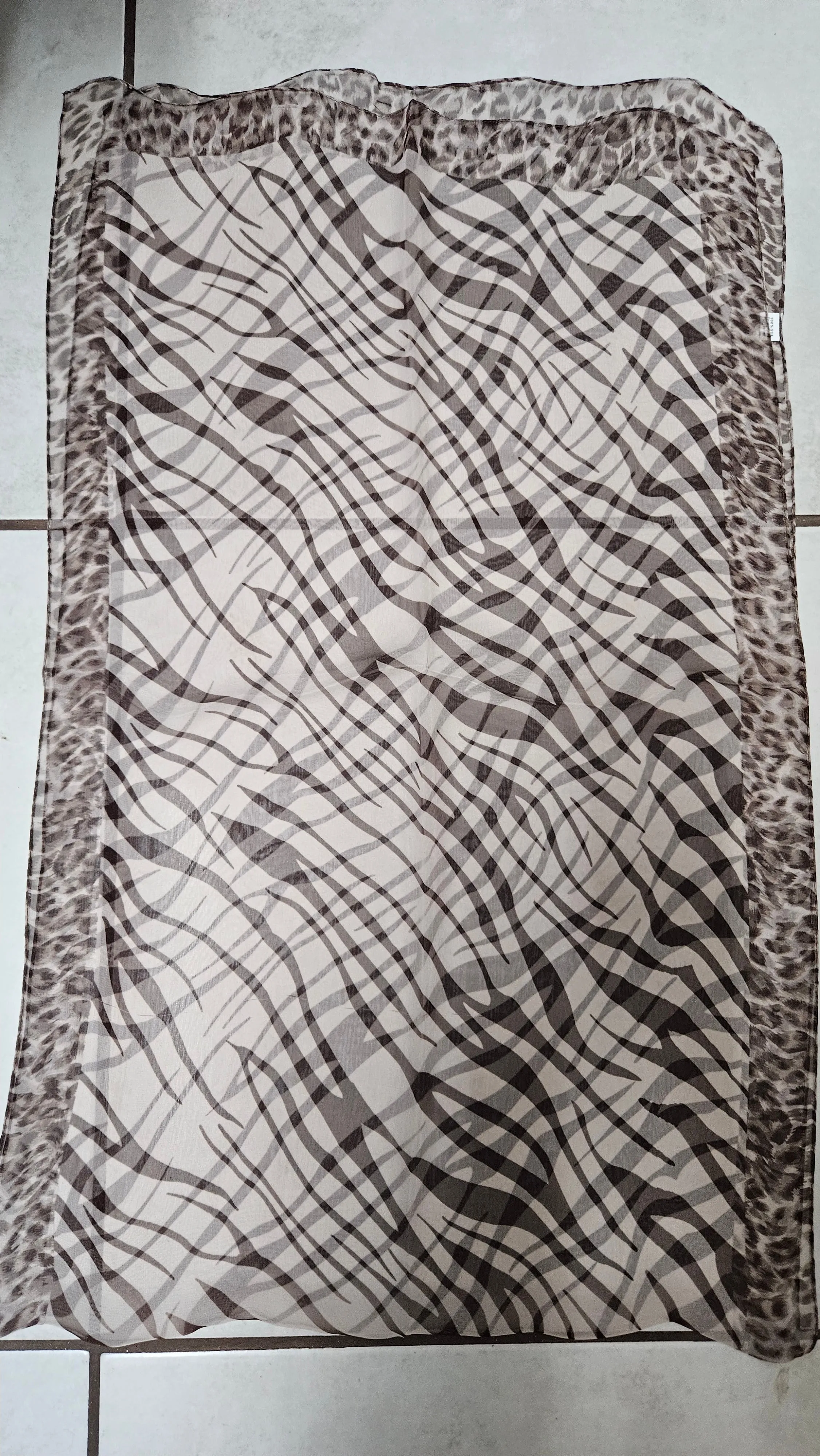 Brown & White Scarf SE0303