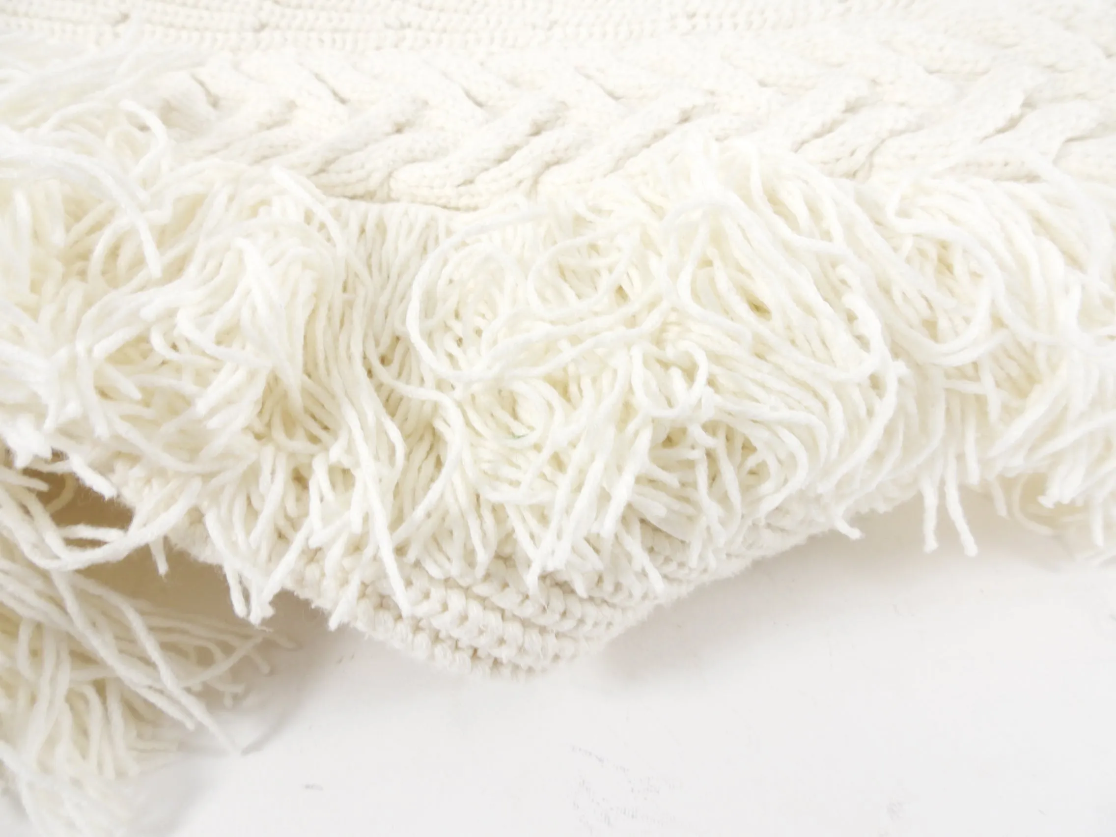 Burberry Heavy Ivory Fringe Cable Knit Cotton Sweater - S