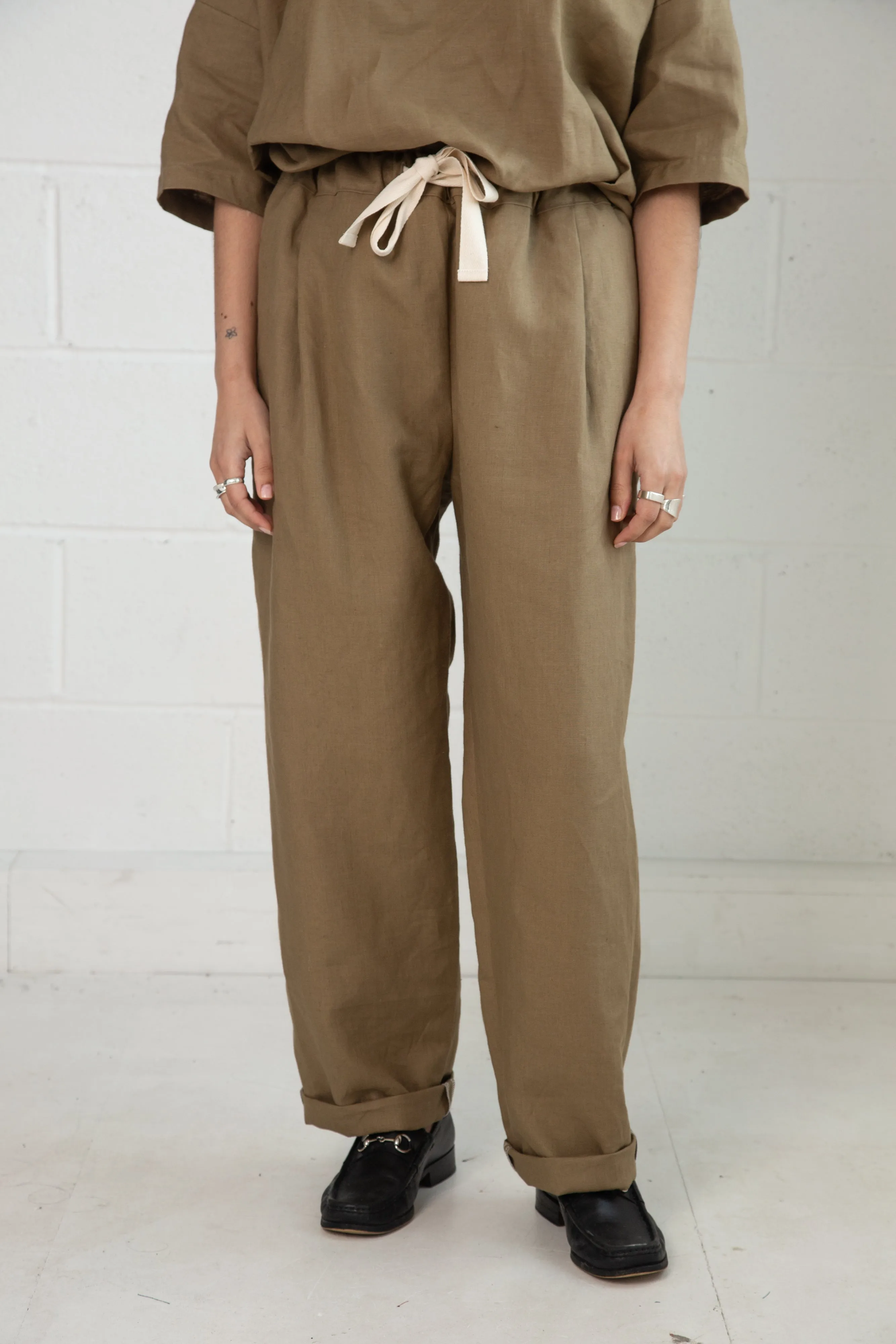 Tariff Pants in Sand Linen