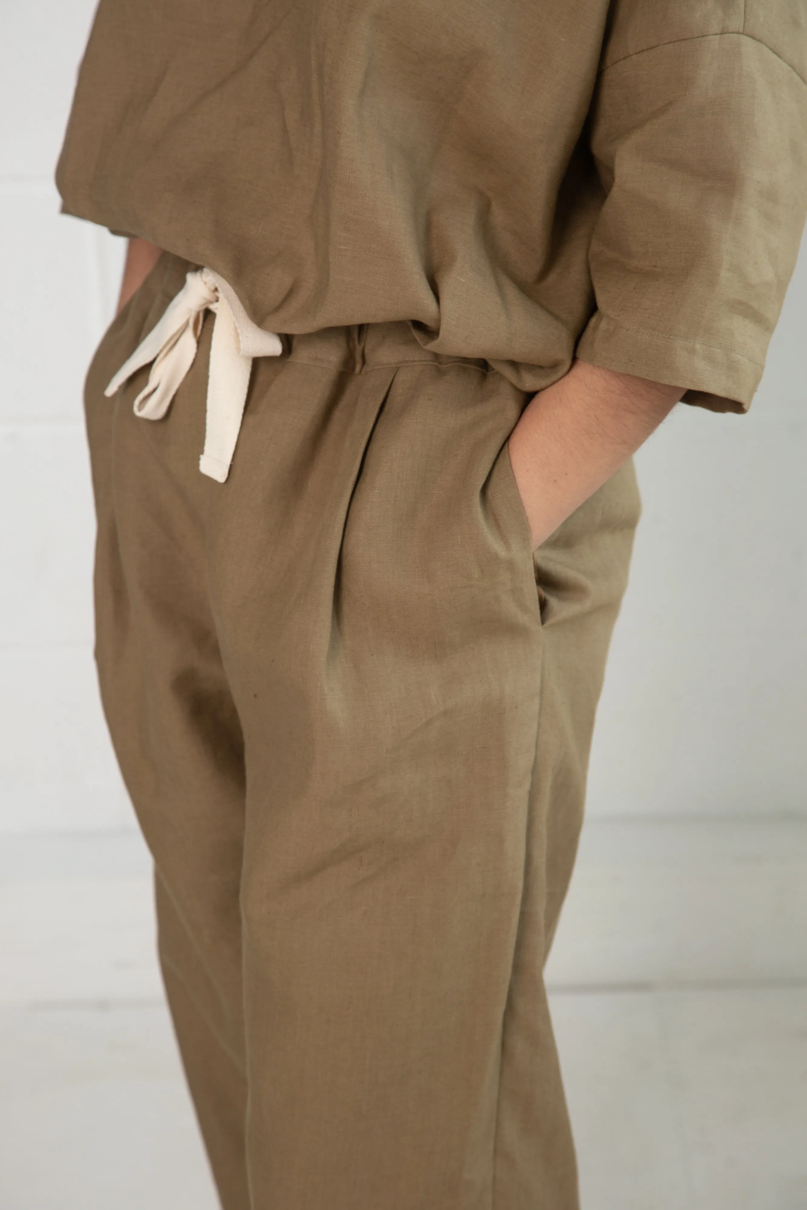 Tariff Pants in Sand Linen