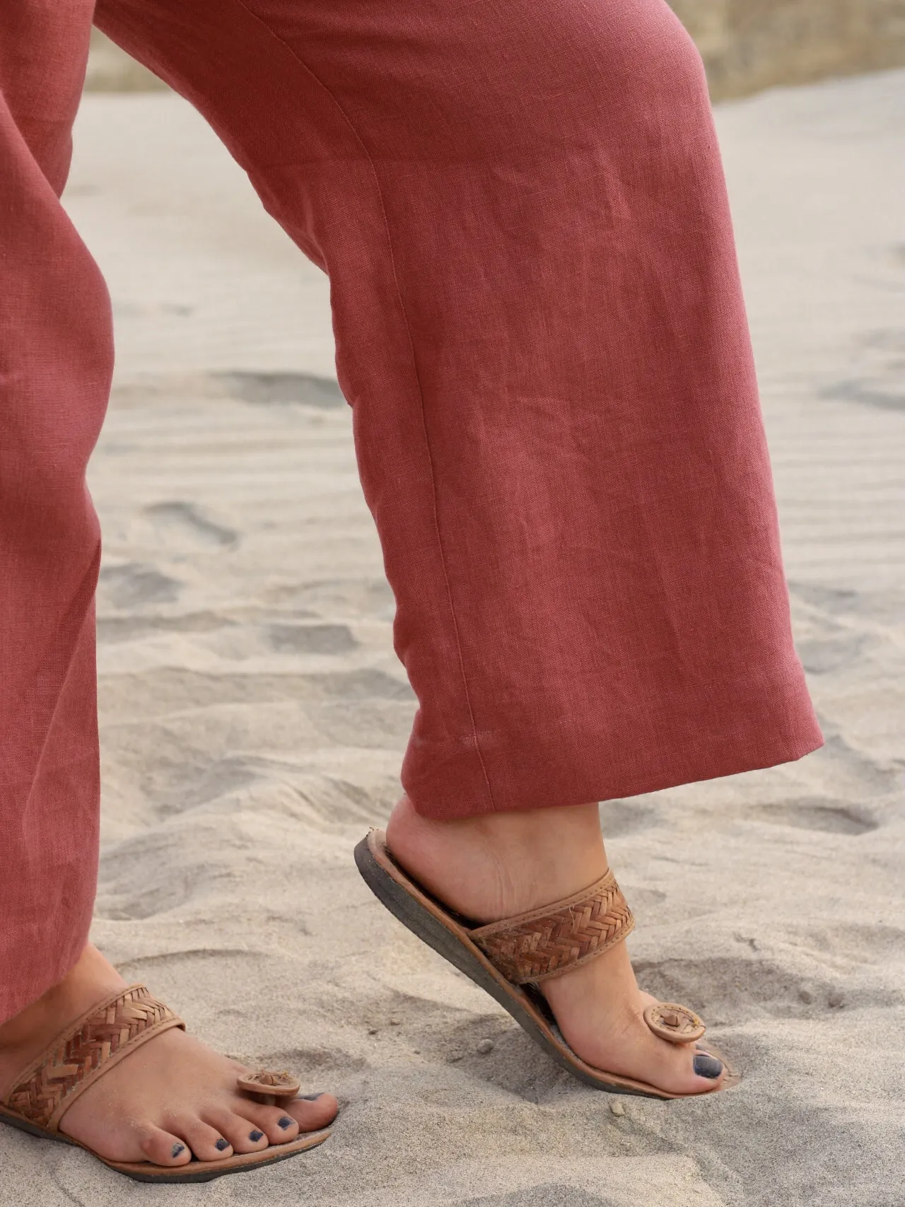 The Cropped Linen Trousers