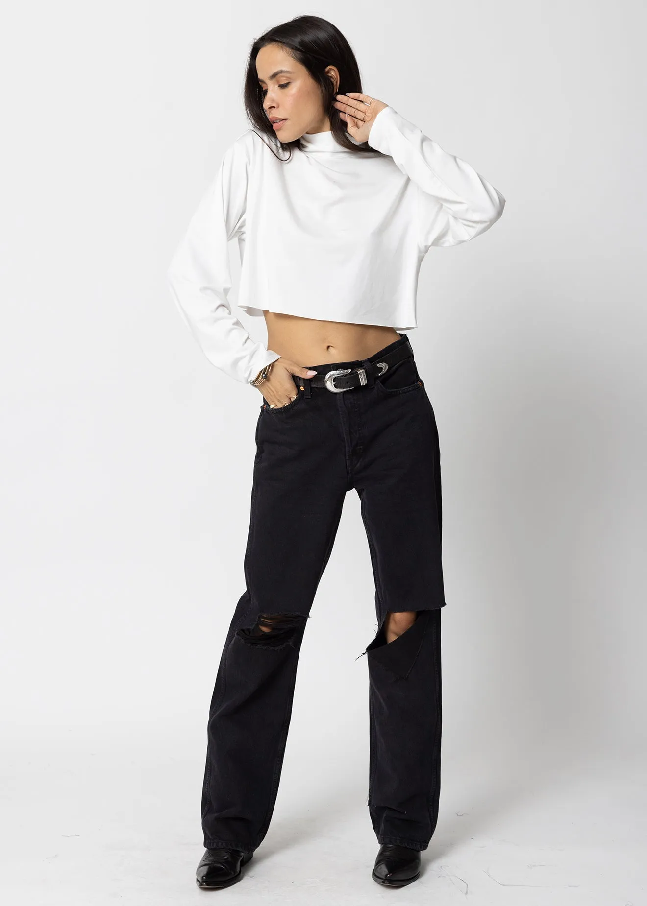 THE MOCK NECK CROP LONG SLEEVE